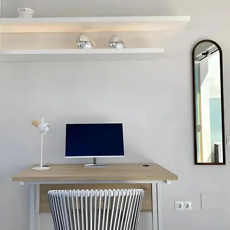 The House - 4min Walk To The Sea ماربيا