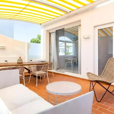 The House - 4min Walk To The Sea بيت للعطل *